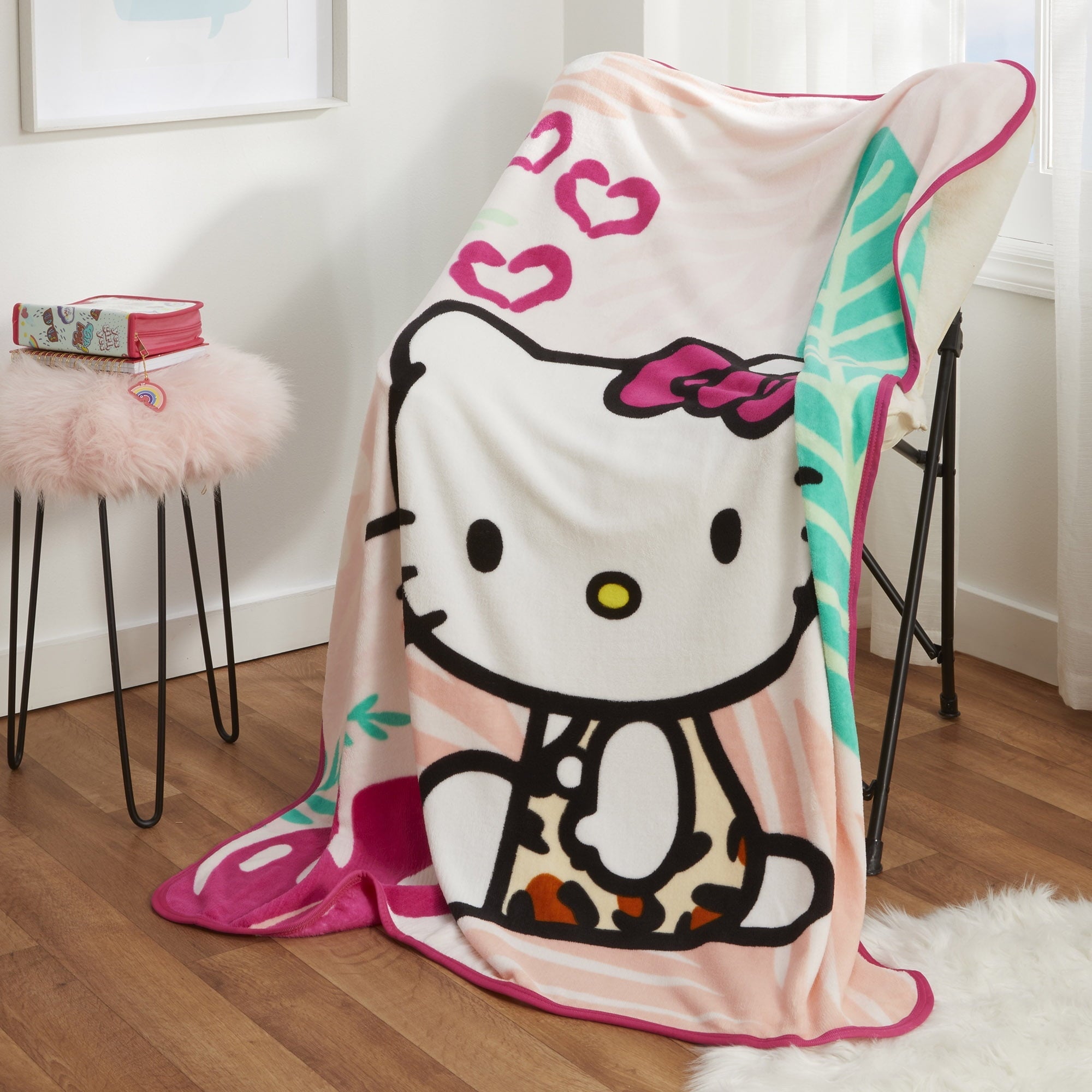 Kids Pink White Print Fleece Throw Blanket, 46 x 60