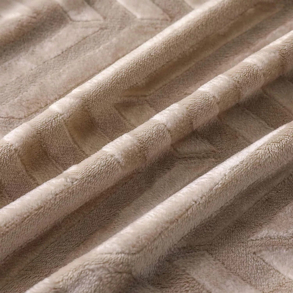 Soft Flannel Fleece Lightweight 50"x60" Throw Blanket, Brushed Chevron Design Fluffy Plush Cozy Blanket for All Seaso...