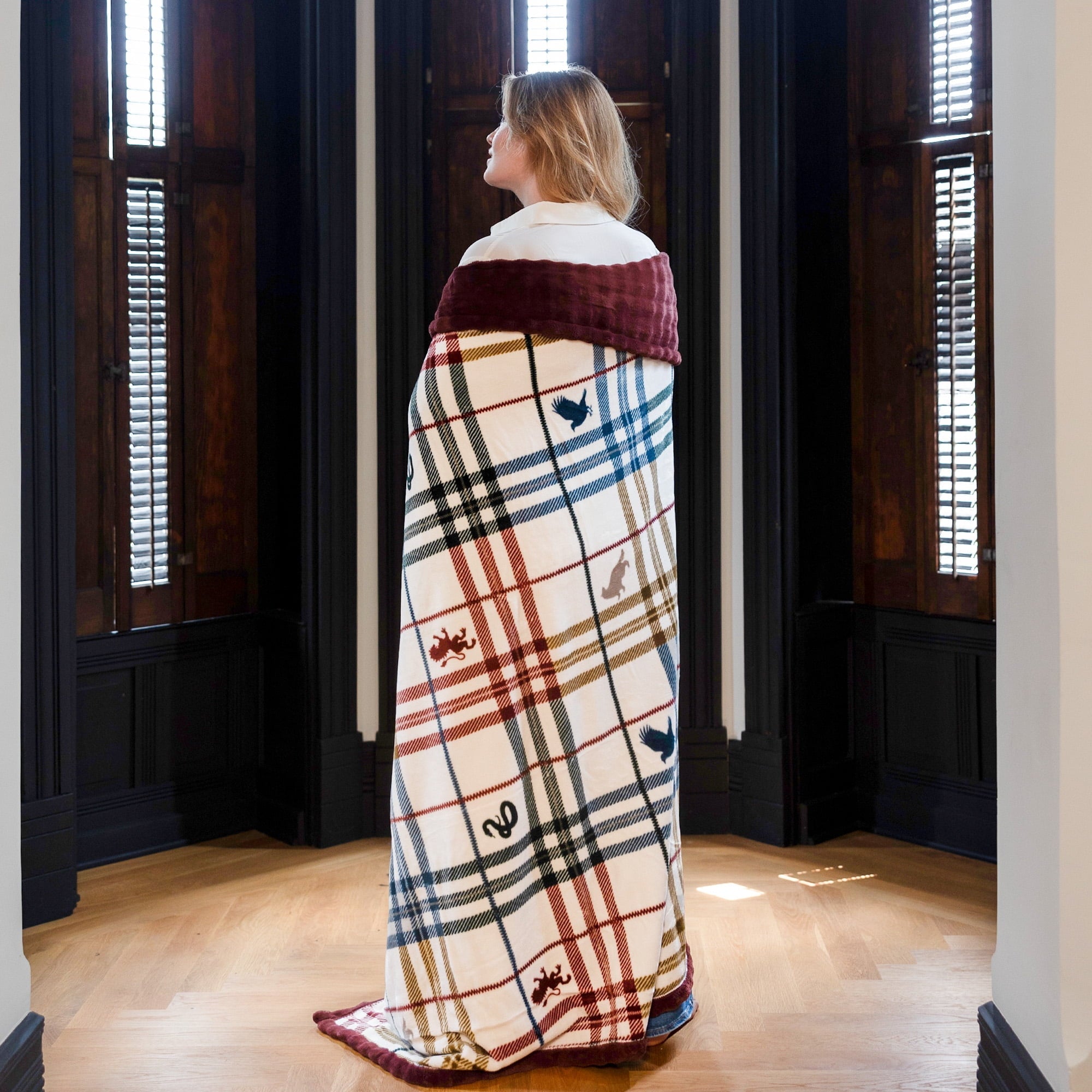 Academic Plaid Tartan Crest with Faux Leather Patch and Milky Mink Reverse Throw, 60x70 inches