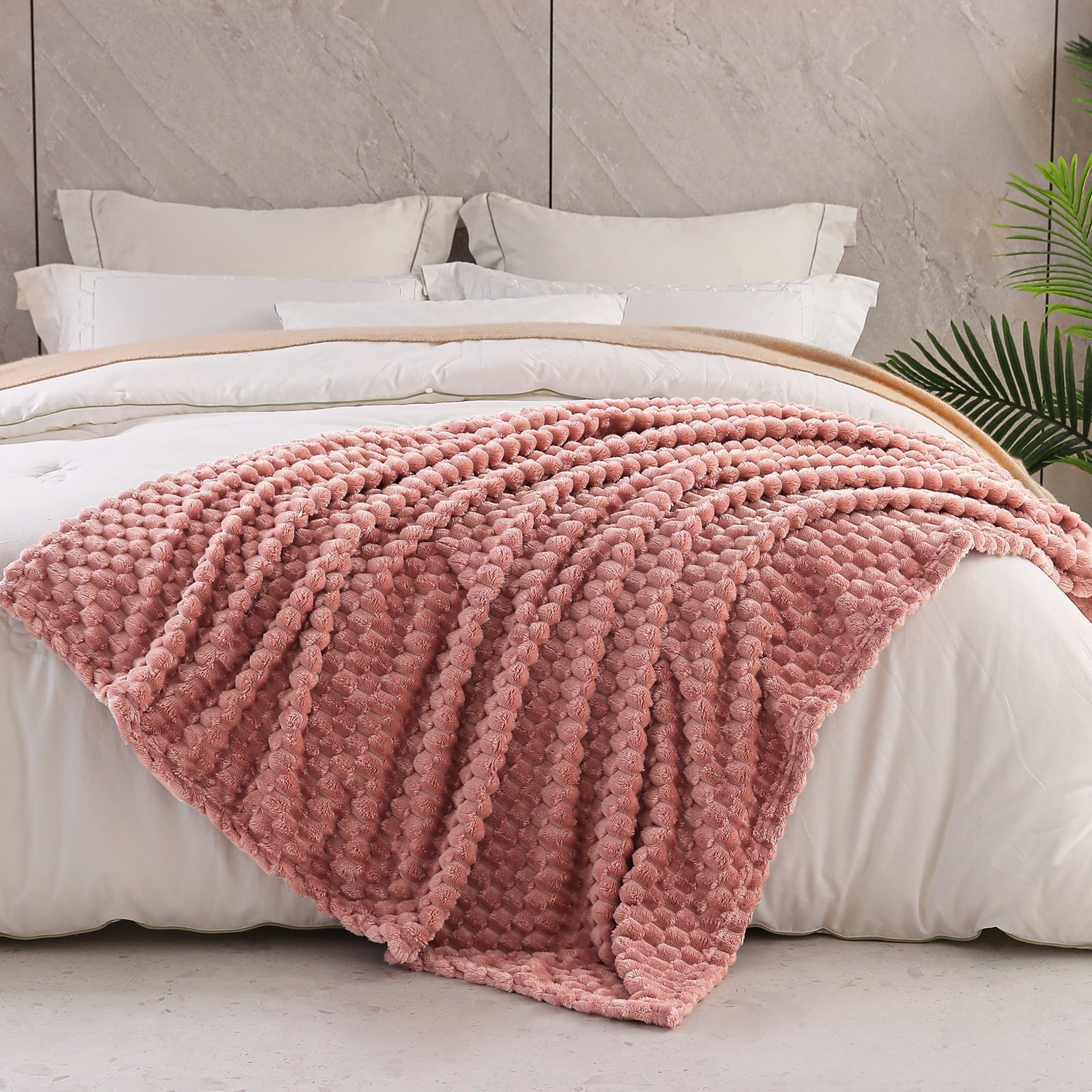 Large Soft Fleece Throw Blanket, 50"x70" Stylish Jacquard Throw Blanket for Couch, Cozy, Warm, Lightweight Dusty Pink...