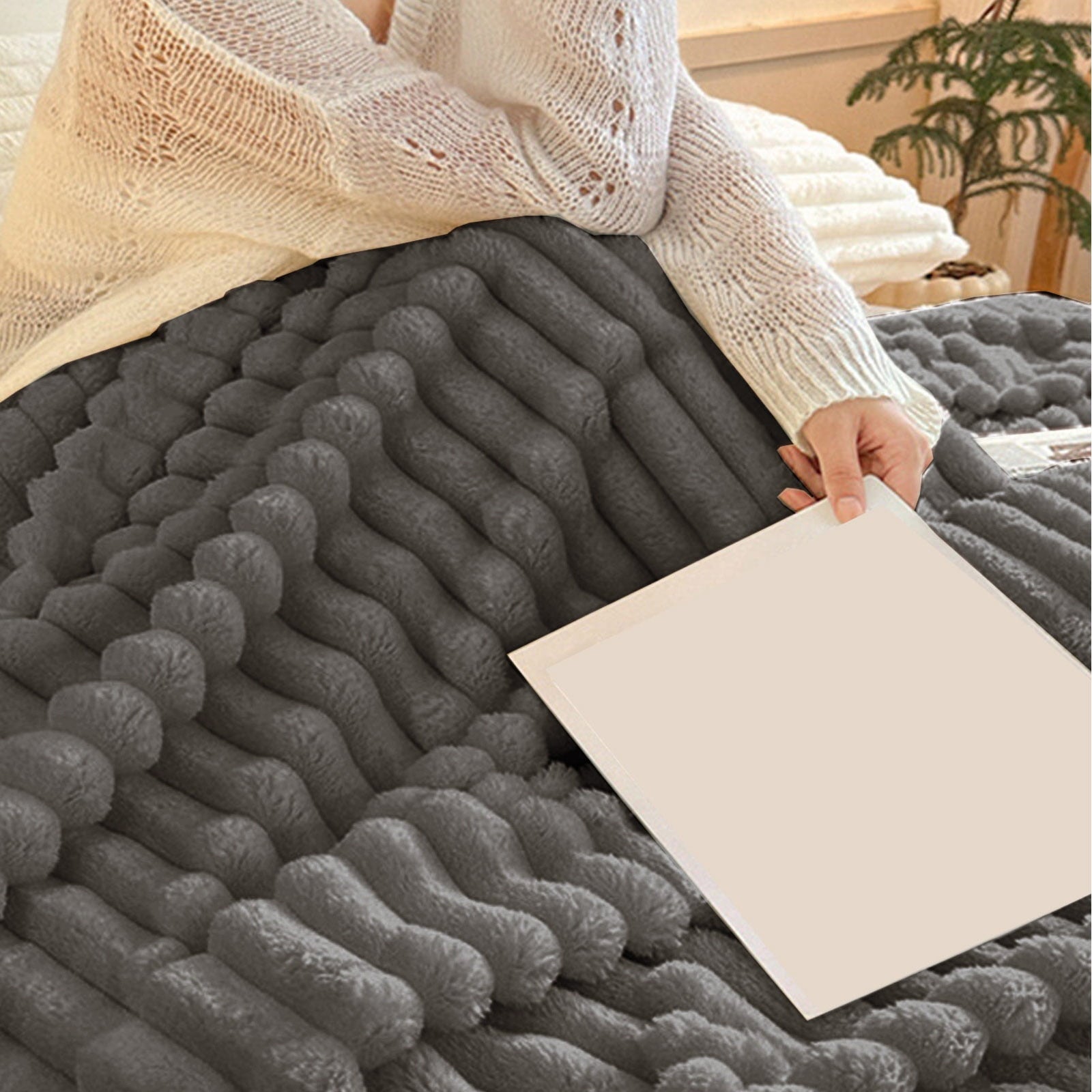 Bunny Blanket, Super Soft & Warm Faux Rabbit Fur Throw Blanket, Lightweight Microfiber Machine Washable for Bedroom, ...