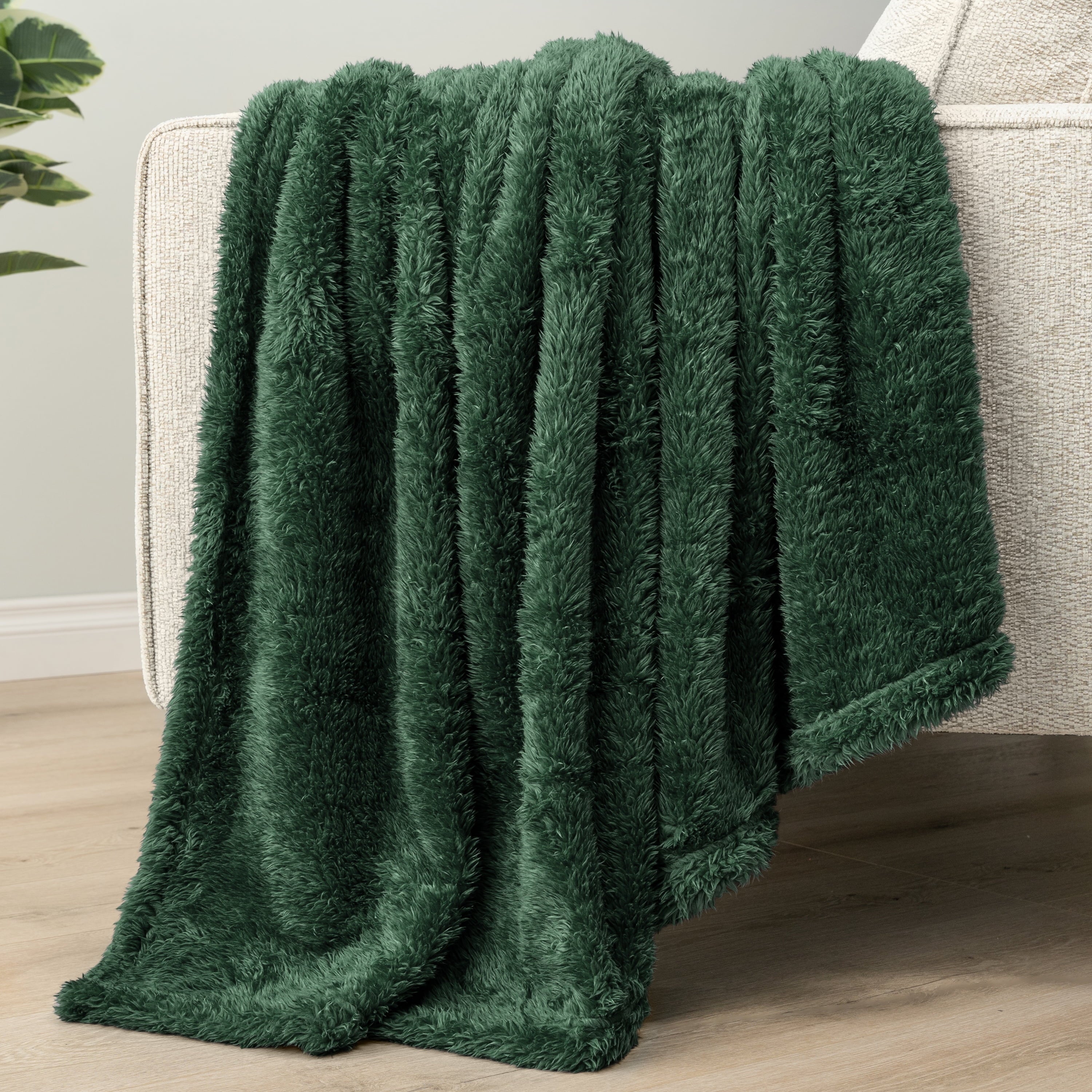 Sherpa Throw Blanket For Couch Sofa, Emerald Green Fluffy Warm Plush Blanket for Bed, Cozy Super Soft Lightweight Thr...