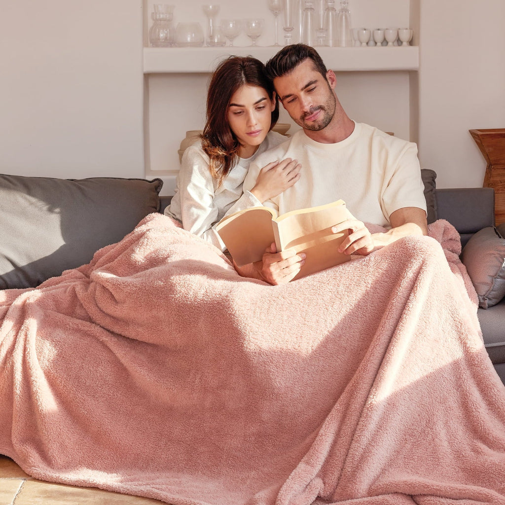 Soft Fleece Throw Blanket for Couch, Super Soft Velvet Plush Bed Blanket, 50x60 Inches, Pink