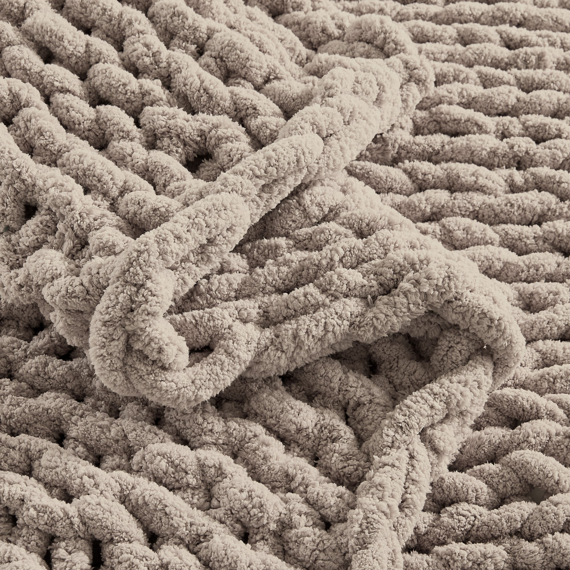 Chunky Knit Throw Blanket Handmade Soft Throws for Couch Sofa Bed, 50" x 60" Taupe