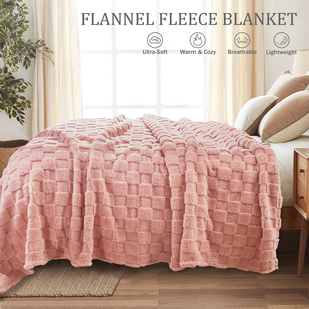 Fleece Throw Blanket for Couch, Super Soft Warm Lightweight Checkered Pattern Blanket for All Seasons, Pink, 50"x60"