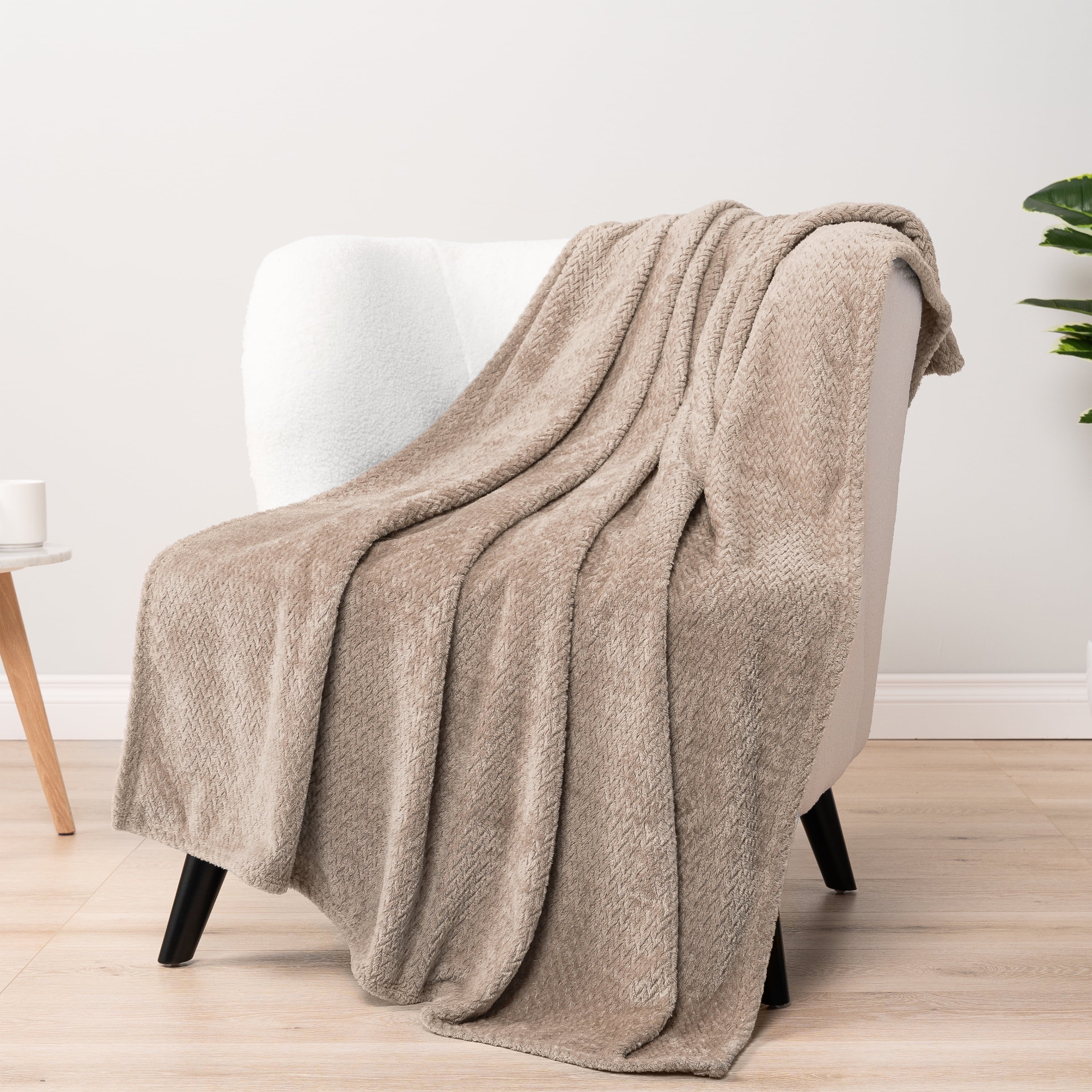 Soft Fleece Taupe Tan Throw Blanket for Couch, Lightweight Plush Warm Blankets for Bed, Fuzzy Cozy Flannel Blanket Th...