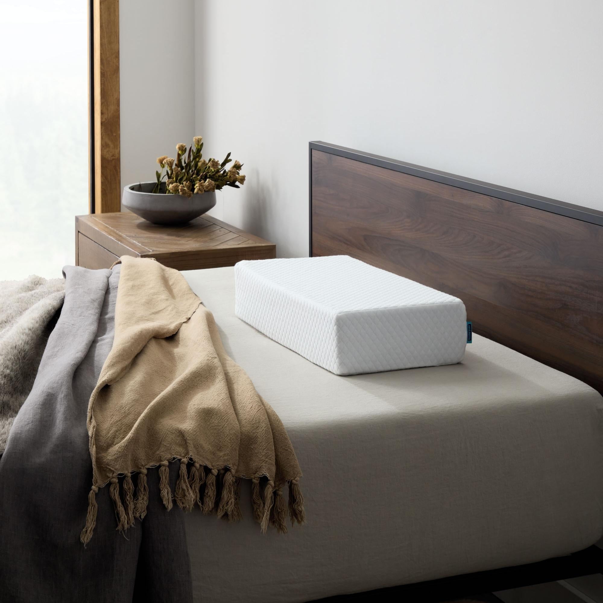 Standard Pillow for Side Sleepers, Cooling Technology and Removable Cover