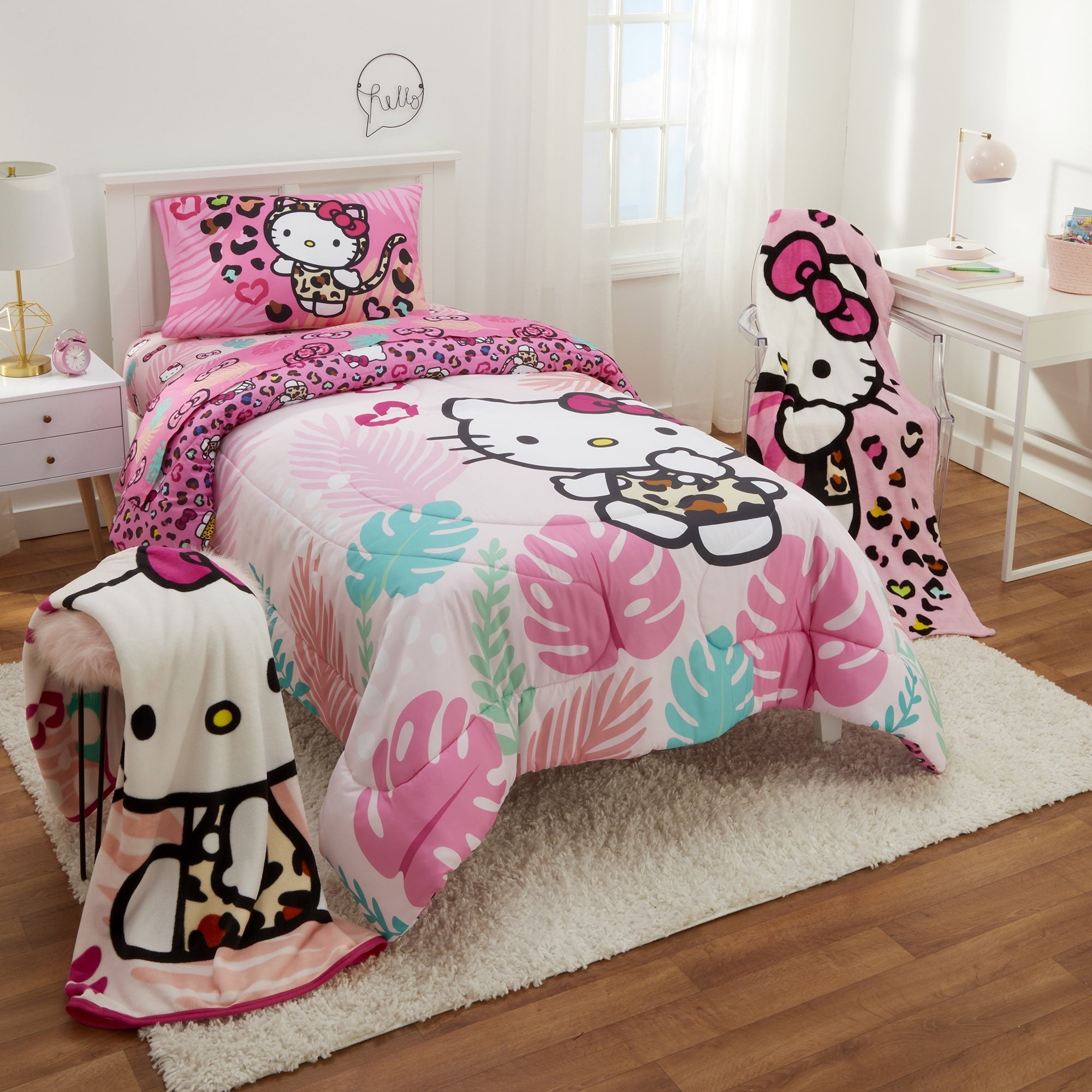 Kids Pink White Print Fleece Throw Blanket, 46 x 60