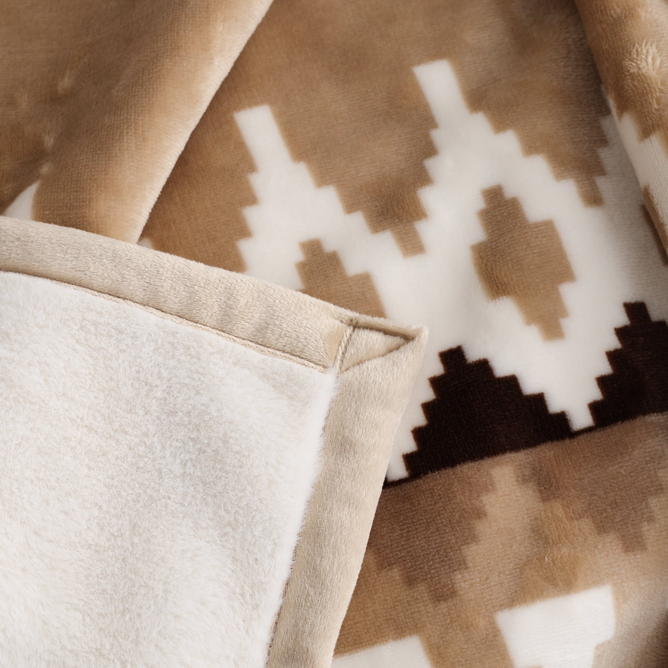 Printed Velvet Plush Reverse to Faux Fur Super Soft Throw Blanket, Oversized, Linder Border Beige